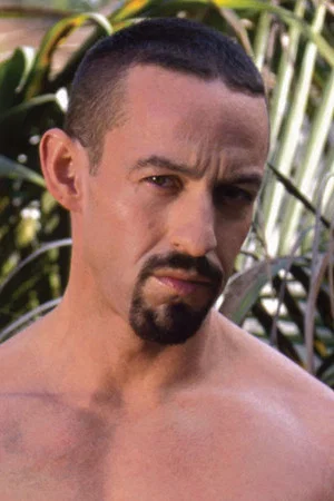 Photo of Brandon Wells from the Latest Netflix gallery
