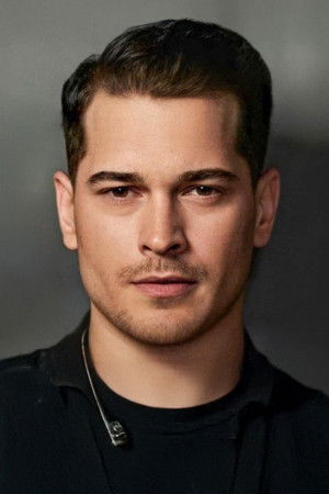 Çağatay Ulusoy photo