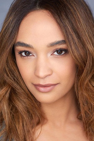 Photo of Justine Herron from the Latest Netflix gallery