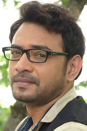 Photo of Ishaan Mazumdar from the Latest Netflix gallery