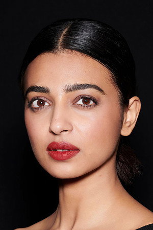 Radhika Apte photo