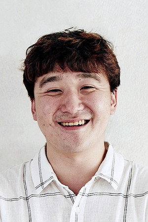 Photo of Lee Yo-sup from the Latest Netflix gallery