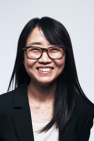 Photo of Kim Eun-hee from the Latest Netflix gallery