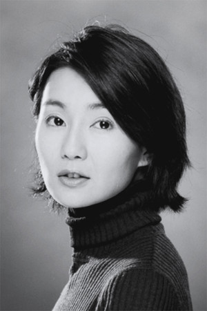 Maggie Cheung photo