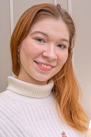 Photo of Mia Murkovski from the Latest Netflix gallery