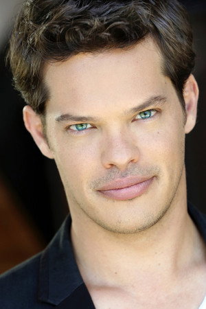 Photo of Ari Welkom from the Latest Netflix gallery