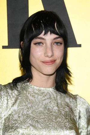 Photo of Devon Ross from the Latest Netflix gallery