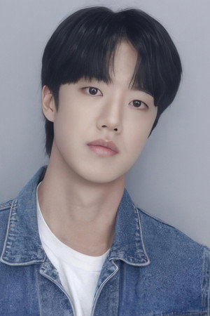 Photo of Ji Seung-jin from the Latest Netflix gallery