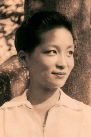 Photo of Esther Eng from the Latest Netflix gallery