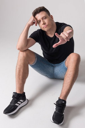 Photo of Daniel Gravelli from the Latest Netflix gallery