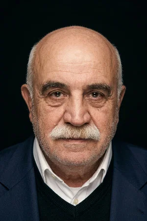 Photo of Sönmez Atasoy from the Latest Netflix gallery