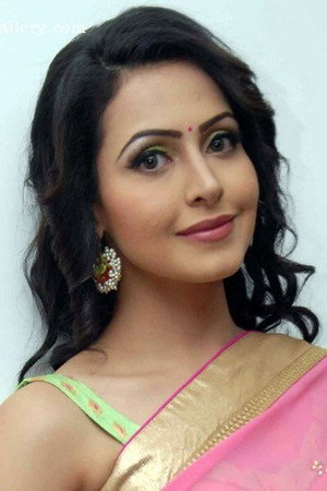 Nandini Rai photo