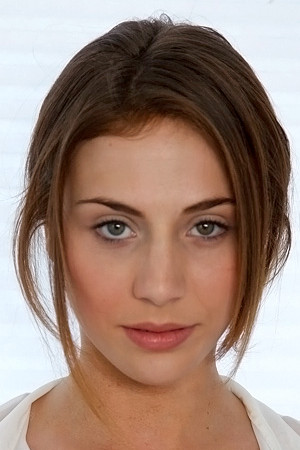 Photo of Taylor Barnes from the Latest Netflix gallery