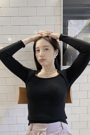 Yoon Chae-kyung photo