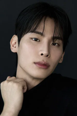 Photo of Yoo Jung-min from the Latest Netflix gallery