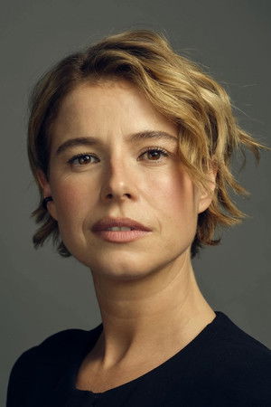 Jessie Buckley photo