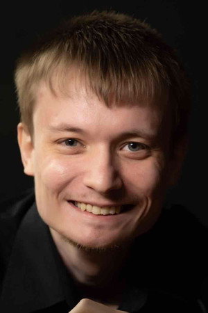 Photo of Jeremy Ambler from the Latest Netflix gallery