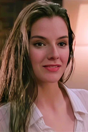 Photo of Lola Forner from the Latest Netflix gallery