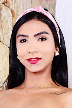 Photo of Yasmin Dornelles from the Latest Netflix gallery