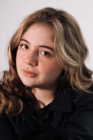 Photo of Júlia Dezotti from the Latest Netflix gallery