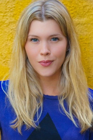 Photo of Sharon Hinnendael from the Latest Netflix gallery