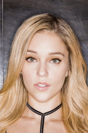 Photo of Kali Roses from the Latest Netflix gallery