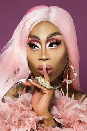 Photo of Mo Heart from the Latest Netflix gallery
