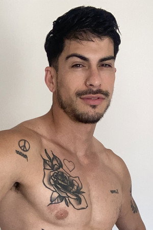 Photo of Bastian Moreyra from the Latest Netflix gallery