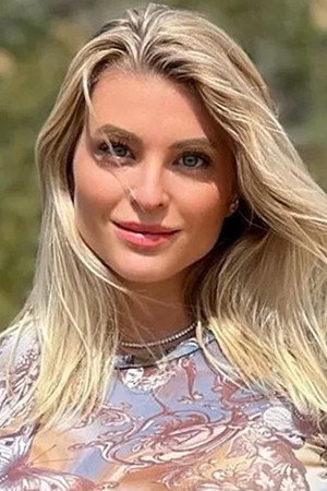 Photo of Margot Dulac from the Latest Netflix gallery