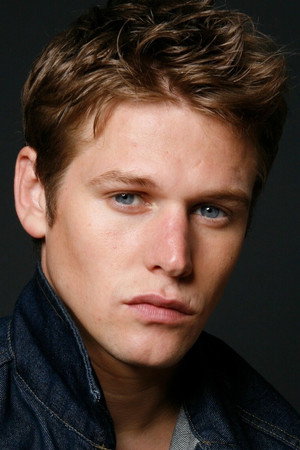 Zach Roerig photo