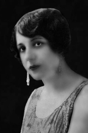 Photo of Gloria Ferrandiz from the Latest Netflix gallery