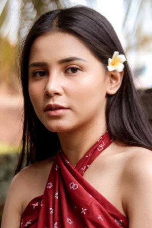 Photo of Yunita Siregar from the Latest Netflix gallery