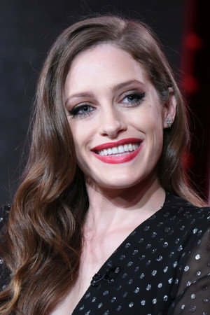 Carly Chaikin photo
