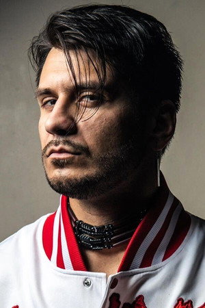 Photo of Karl Fredericks from the Latest Netflix gallery