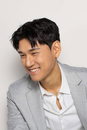 Photo of Lee Do-young from the Latest Netflix gallery