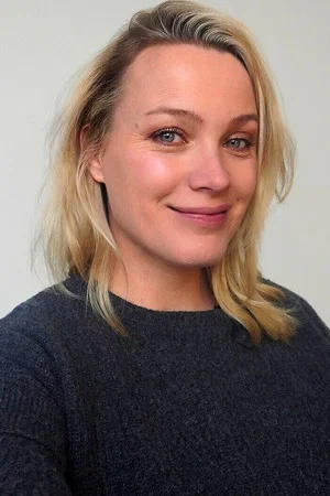 Photo of Tess Milne from the Latest Netflix gallery