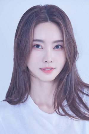 Photo of Lee Doa from the Latest Netflix gallery
