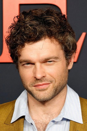 Alden Ehrenreich photo
