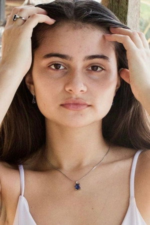 Photo of Luna Hug-Castro from the Latest Netflix gallery