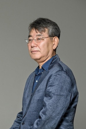 Photo of Cho Chul-hyun from the Latest Netflix gallery