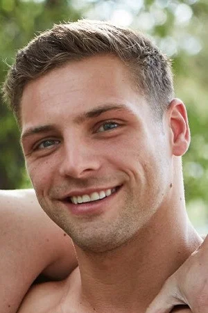 Photo of Max Fisher from the Latest Netflix gallery