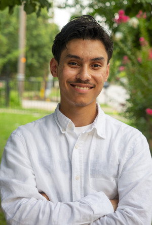 Photo of Edgar Melgar from the Latest Netflix gallery