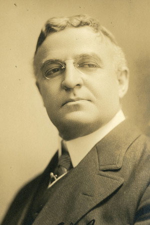 Photo of Frank Losee from the Latest Netflix gallery