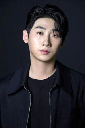 Photo of Yu Seong-yong from the Latest Netflix gallery