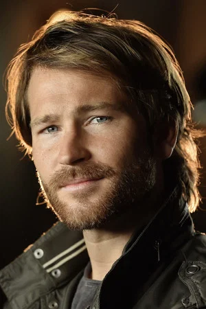 Photo of Jamie Costa from the Latest Netflix gallery