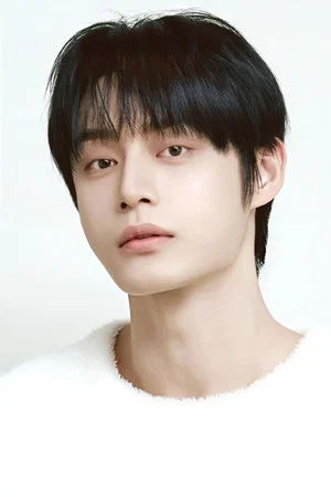Photo of Kim Ji-woong from the Latest Netflix gallery