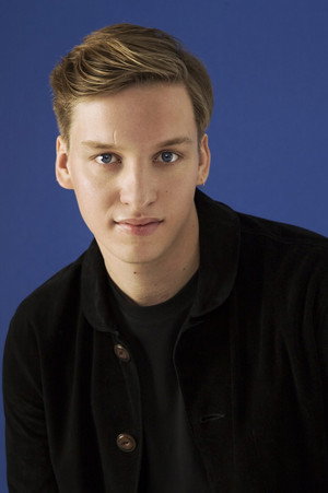 Photo of George Ezra from the Latest Netflix gallery