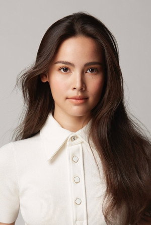 Urassaya Sperbund photo