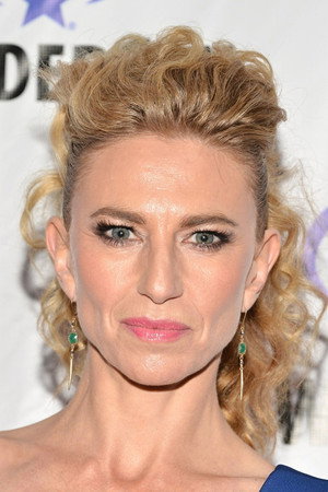 Claudia Black photo