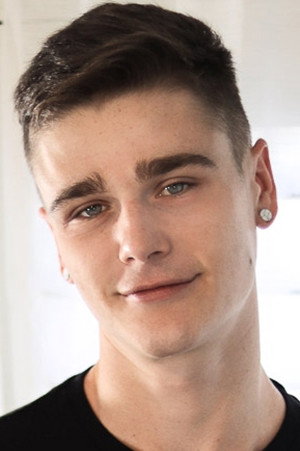Photo of Travis Stevens from the Latest Netflix gallery
